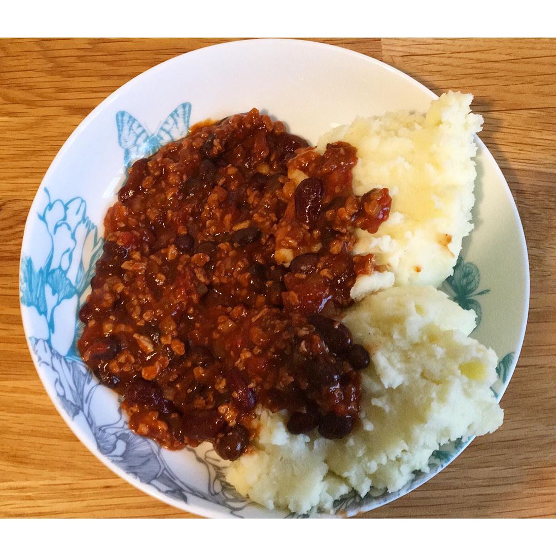 Vegan Chilli Con Carne with Mashed Potatoes