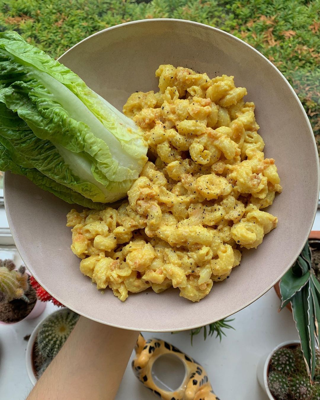 Easy Peasy Creamy Vegan Mac and Cheese