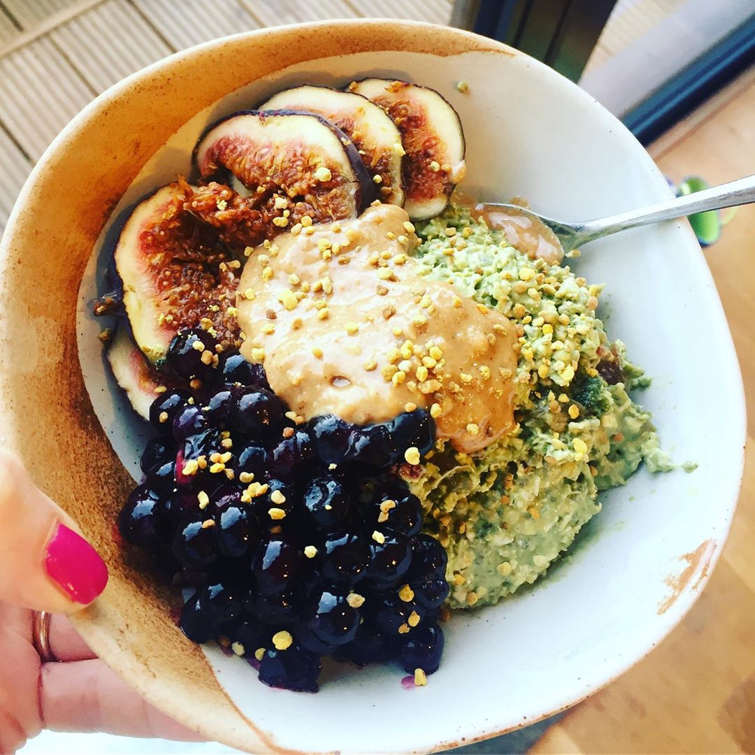 Easy Overnight Matcha Oats