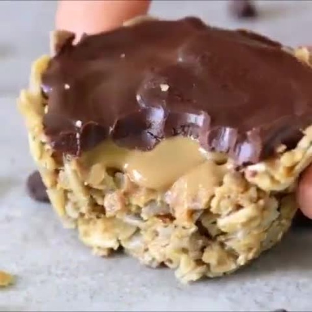 Vegan Breakfast Granola Cups