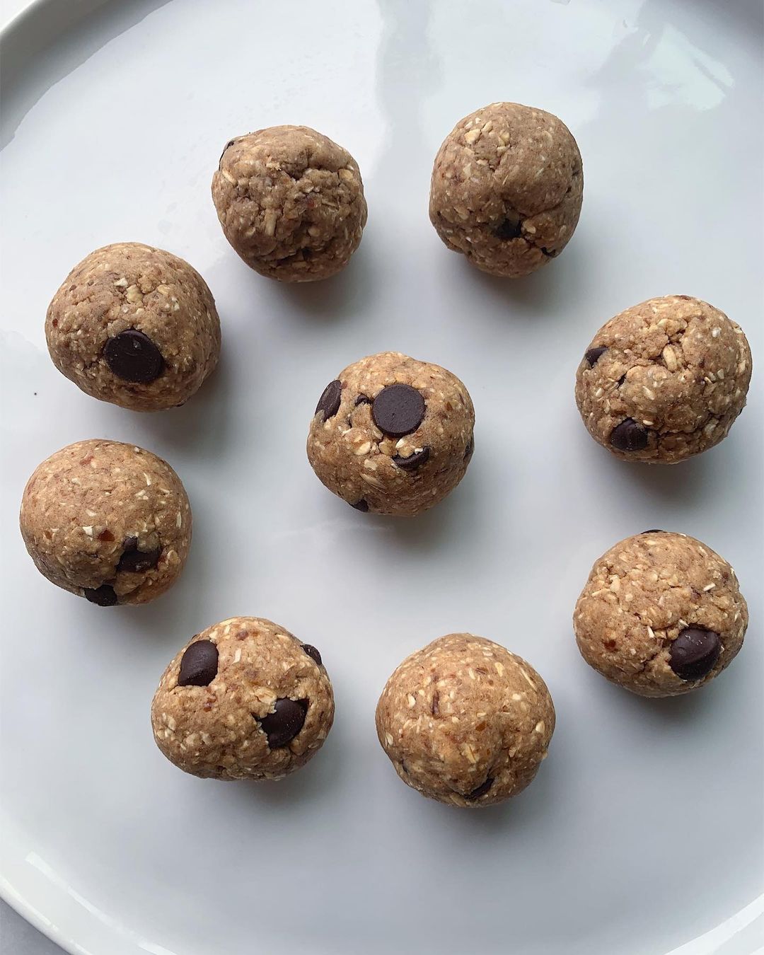 Nut-Free Oat Chocolate Chip Protein Balls