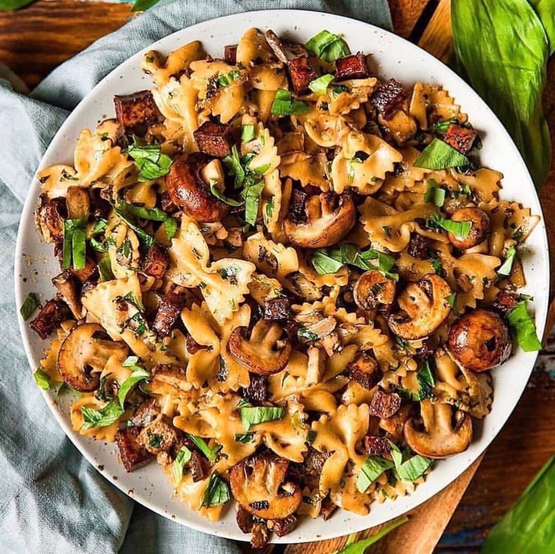 Creamy Vegan Mushroom Pasta