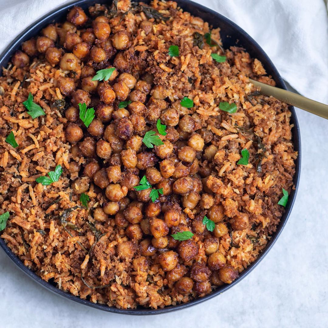 Spicy Tomato Rice with Crispy Breadcrumbs and Crunchy Coated Chickpeas