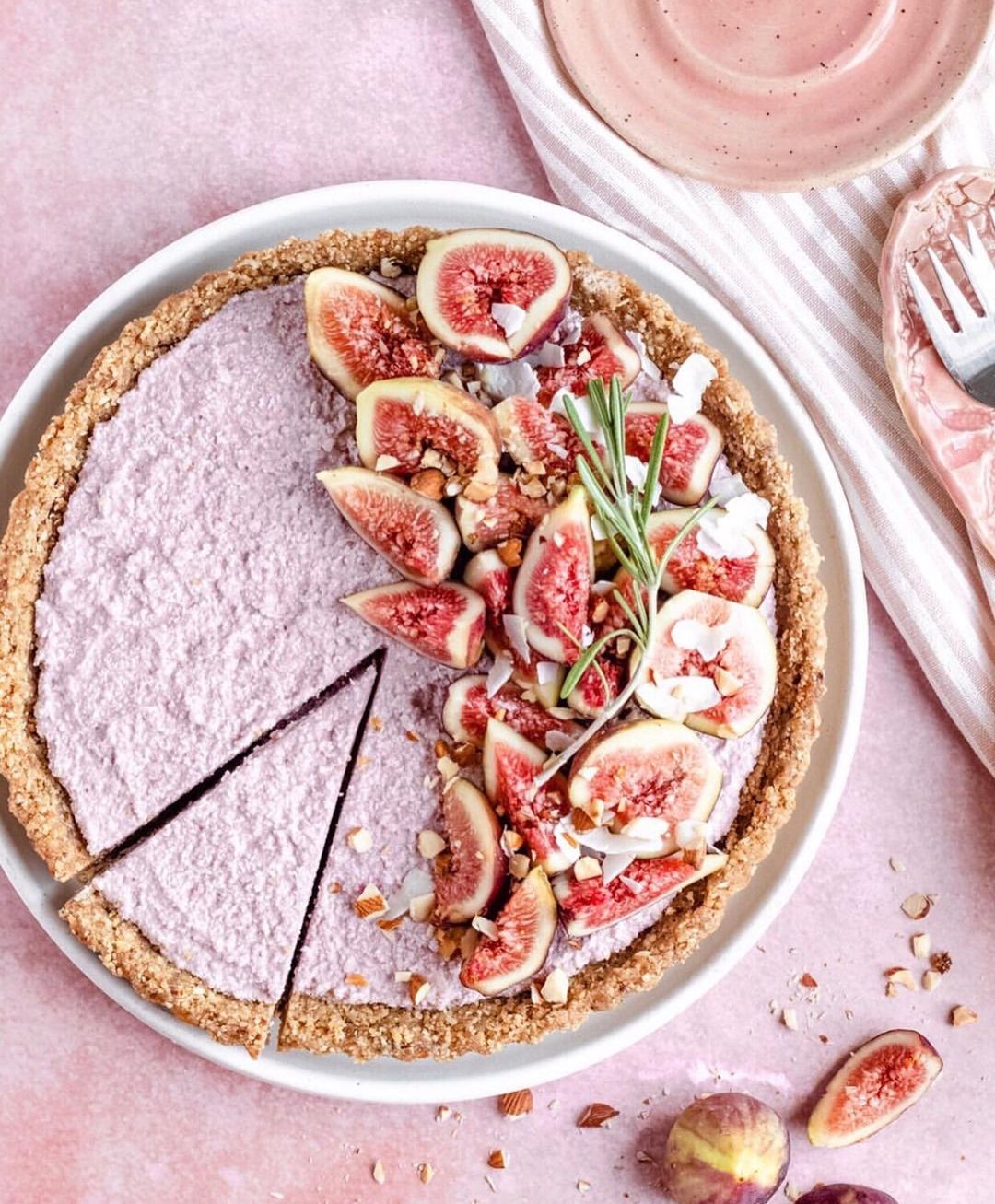 Vegan No-Bake Strawberry Fig Tart
