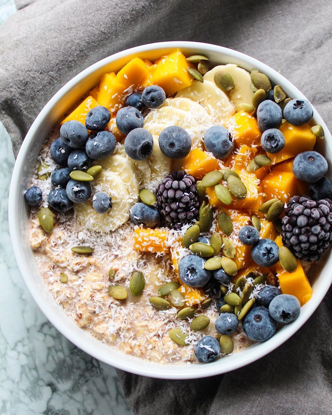 Overnight Oats with Fresh Fruits and Toppings