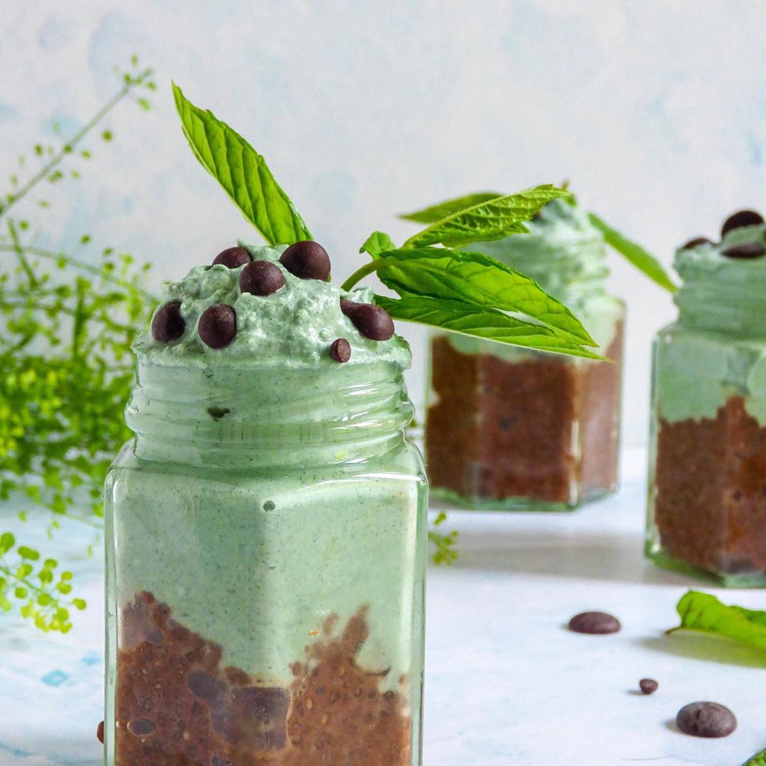 Mint Choc Chip Chia Pudding
