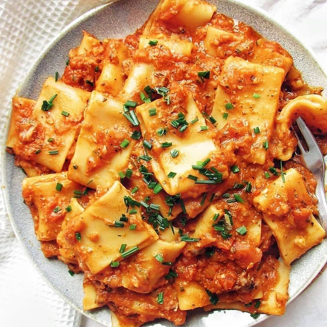 Pasta with Creamy Mushroom and Zucchini Tomato Sauce