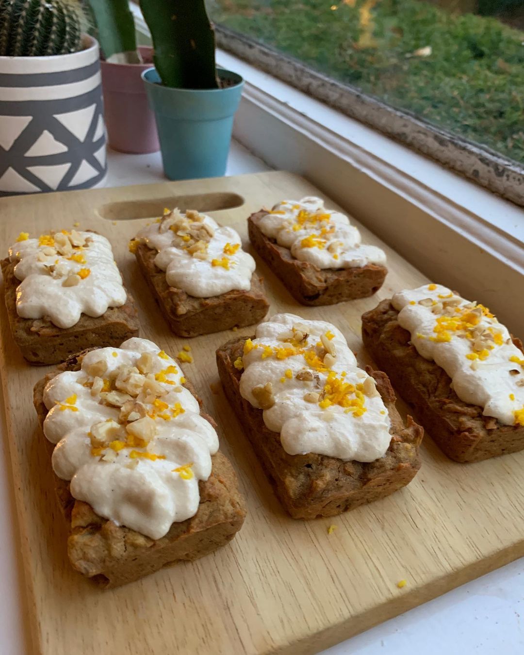 Mini Vegan Carrot Cakes with Cream Cheese Frosting