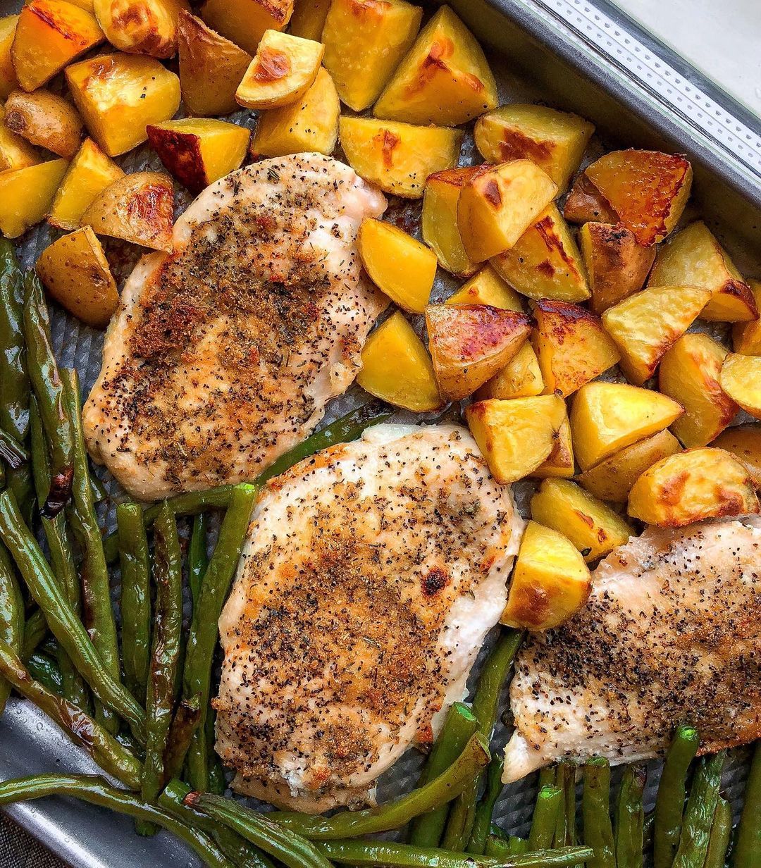 Simple One Pan Baked Chicken and Vegetables