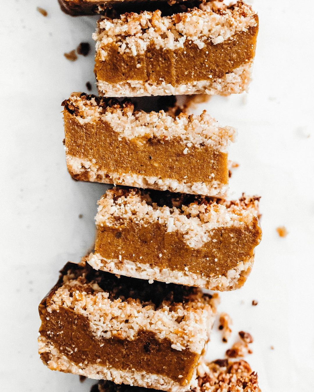 Pumpkin Pie Crumble Bars