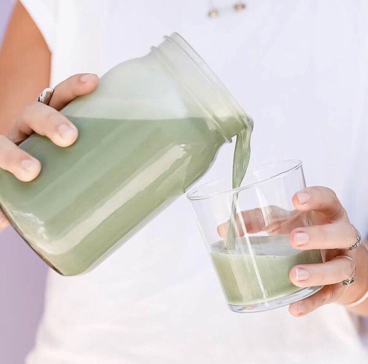 Matcha and Spirulina Detox Morning Beverage