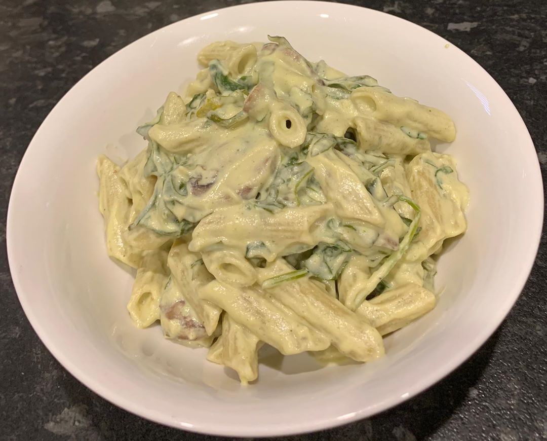 Creamy Cashew Cauliflower Mushroom Pasta