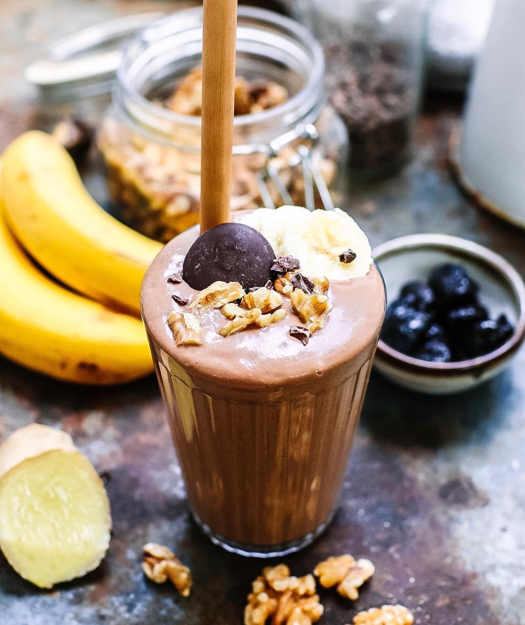 Walnut and Cacao Recovery Smoothie