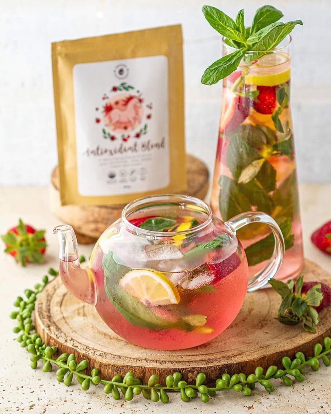 Fruit Infused Antioxidant Detox Water