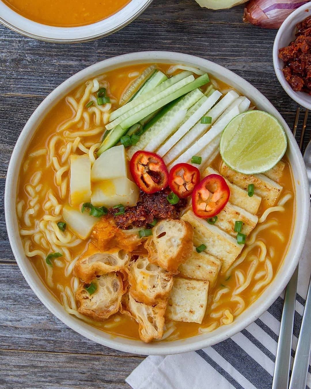 Mee Jawa with Spicy and Tangy Sweet Potato Gravy