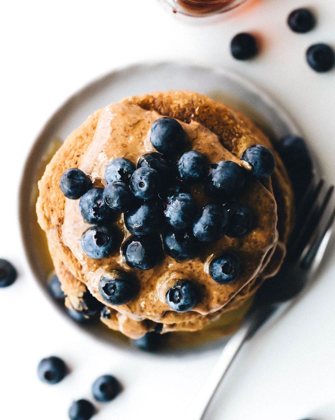 Fluffy Vegan Blueberry Pancakes