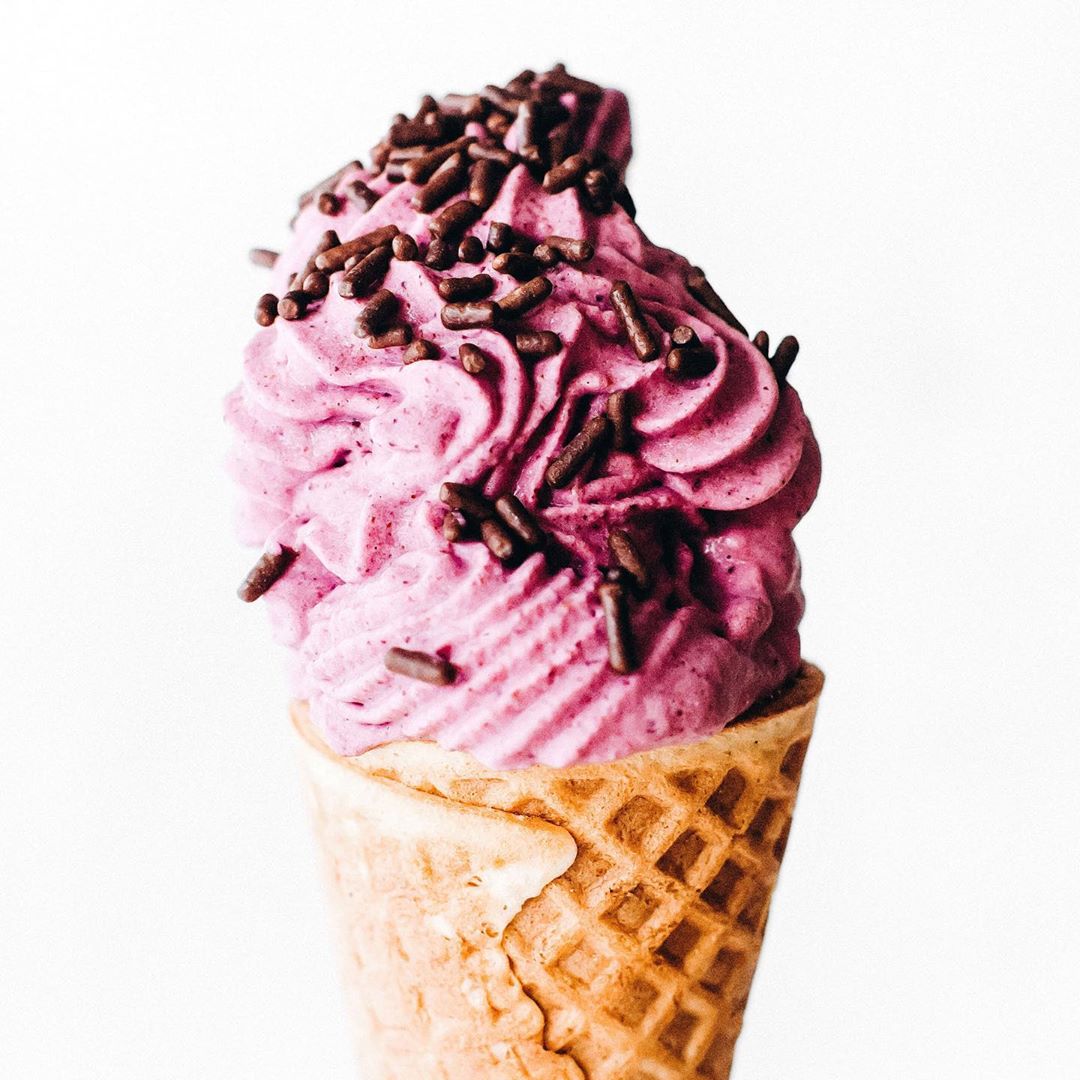 Easy Vegan Blueberry Frozen Yogurt