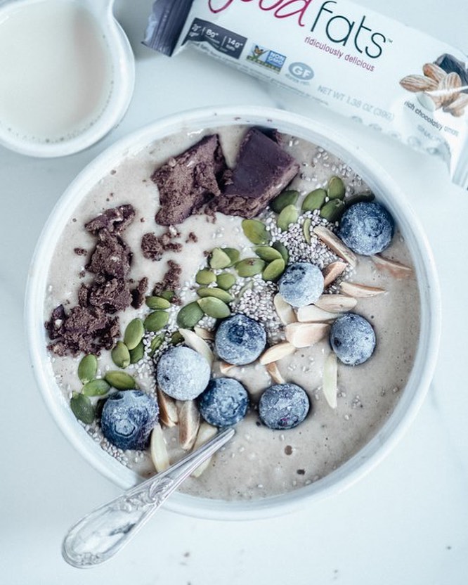 Vanilla Milkshake Smoothie Bowl