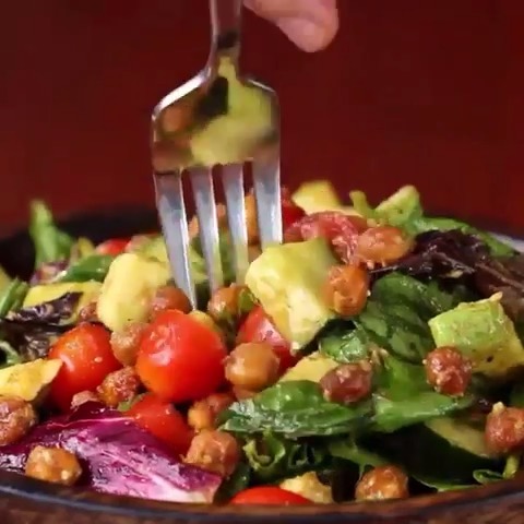 Roasted Chickpea and Avocado Salad