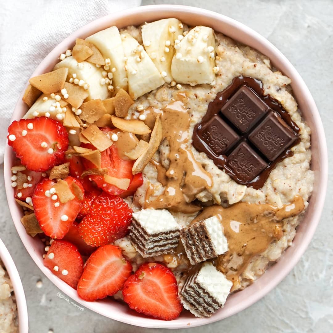 Hazelnut Caramel Protein Oats Breakfast