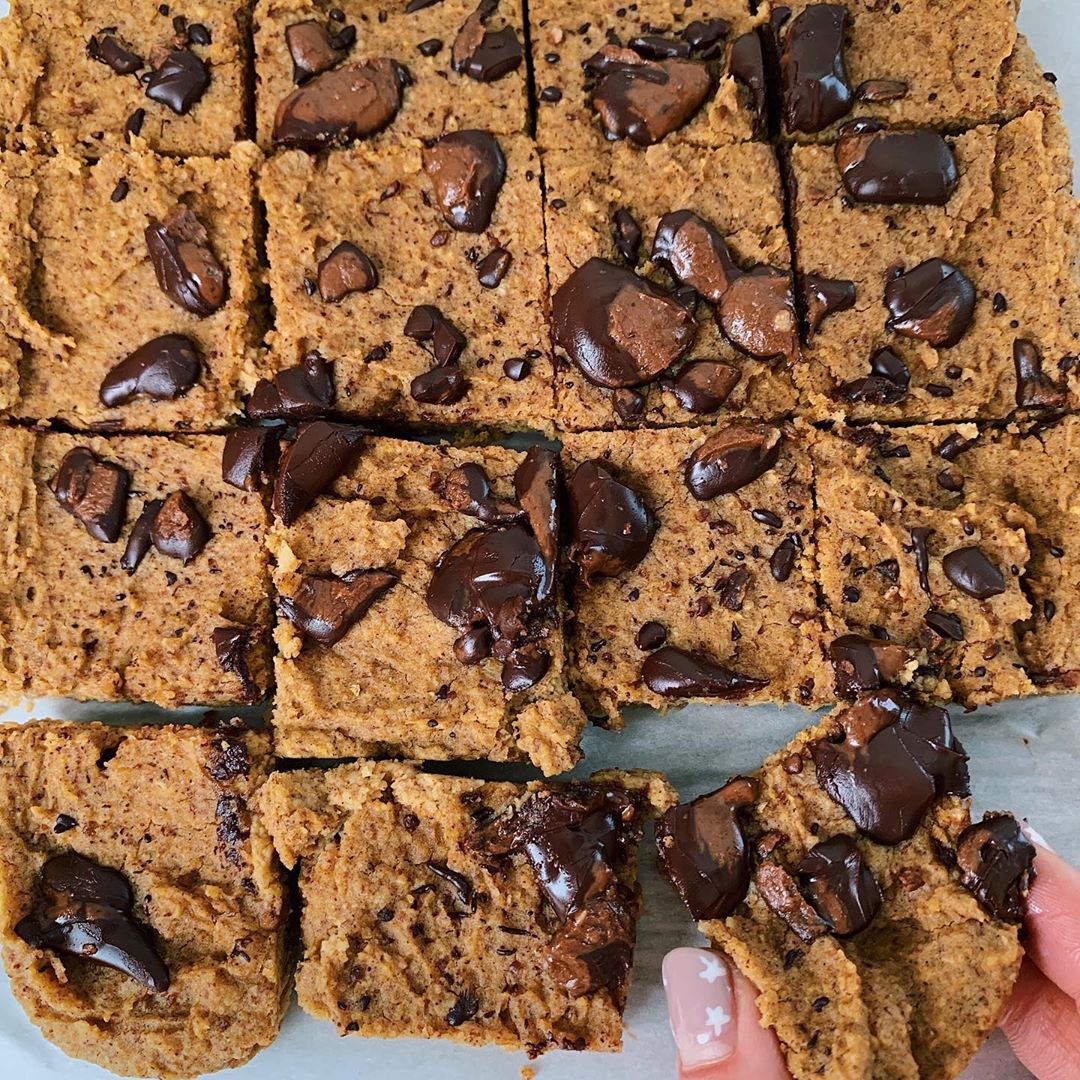 Pumpkin Chocolate Chunk Vegan Fudgy Blondies