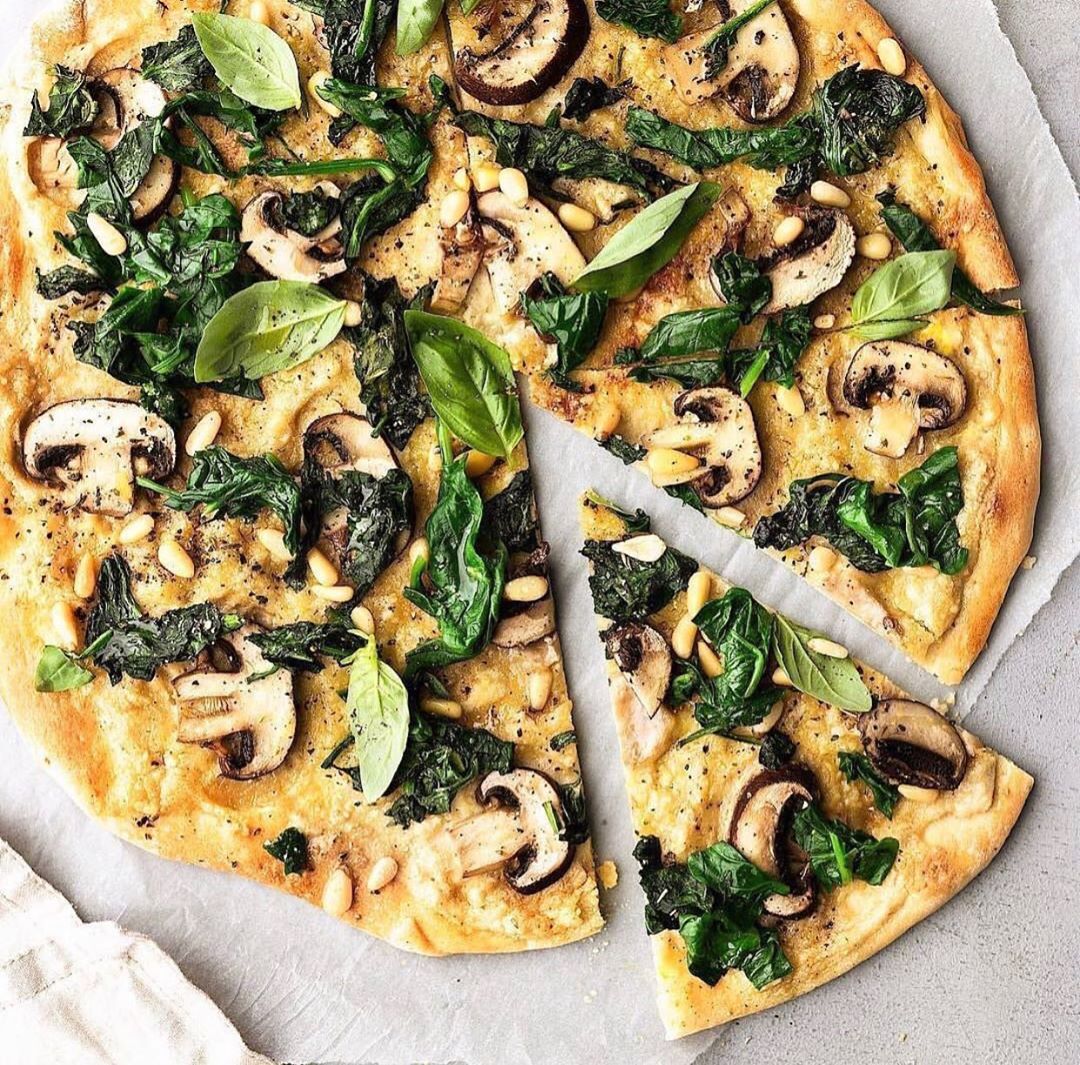 Vegan Spinach Mushroom Pizza