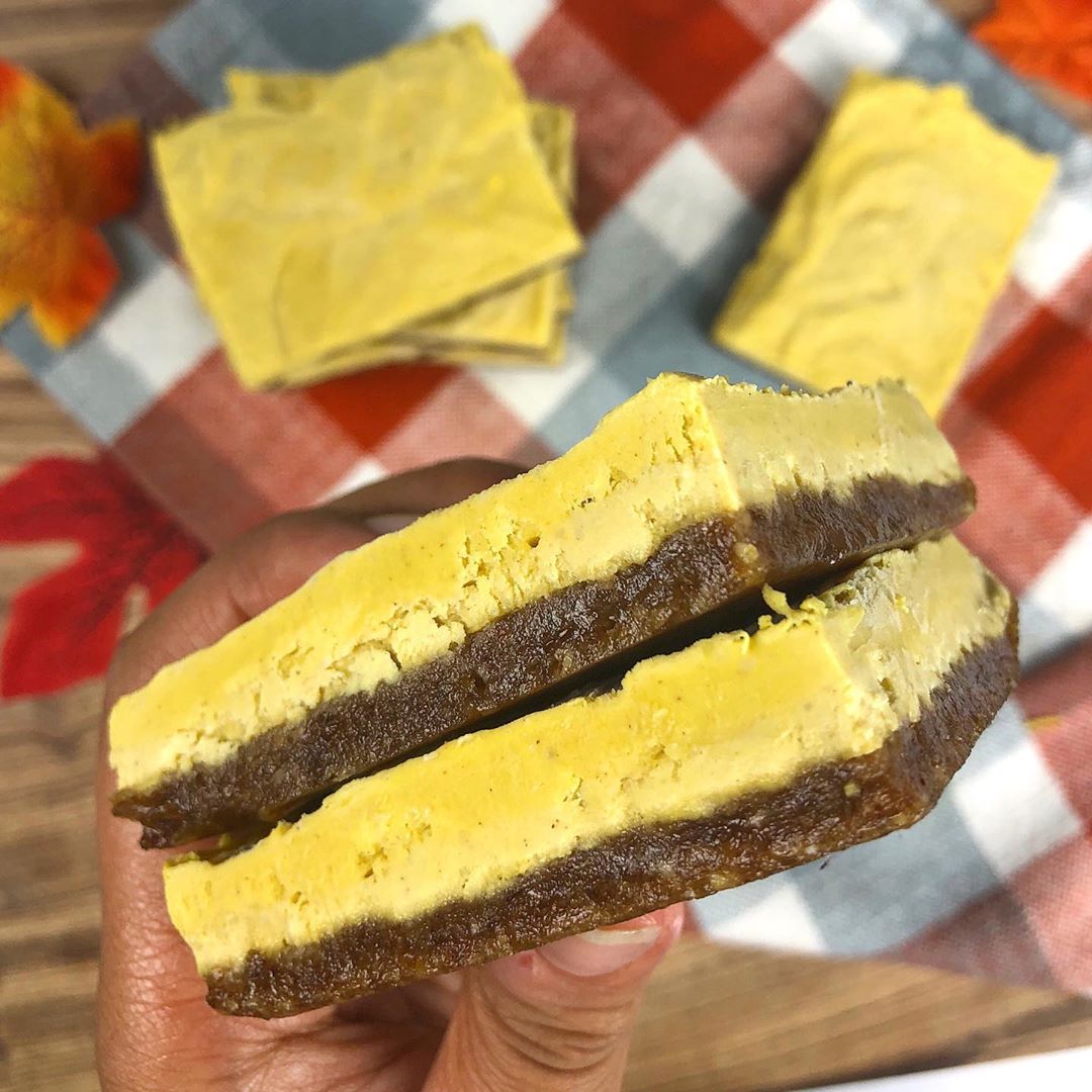 Pumpkin Cheesecake Bars