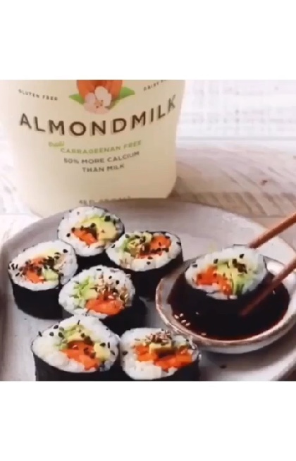Vegan Sweet Potato Avocado Sushi Roll