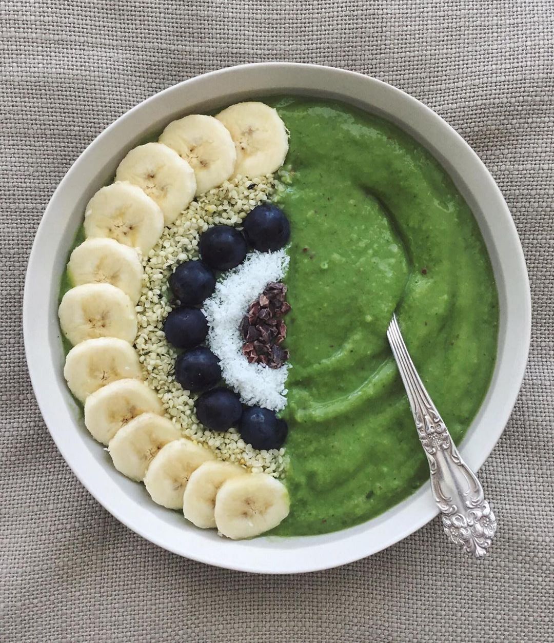 Creamy Green Smoothie Bowl