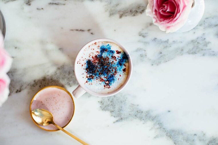 Nourishing Coffee-Based Drink with Peppermint