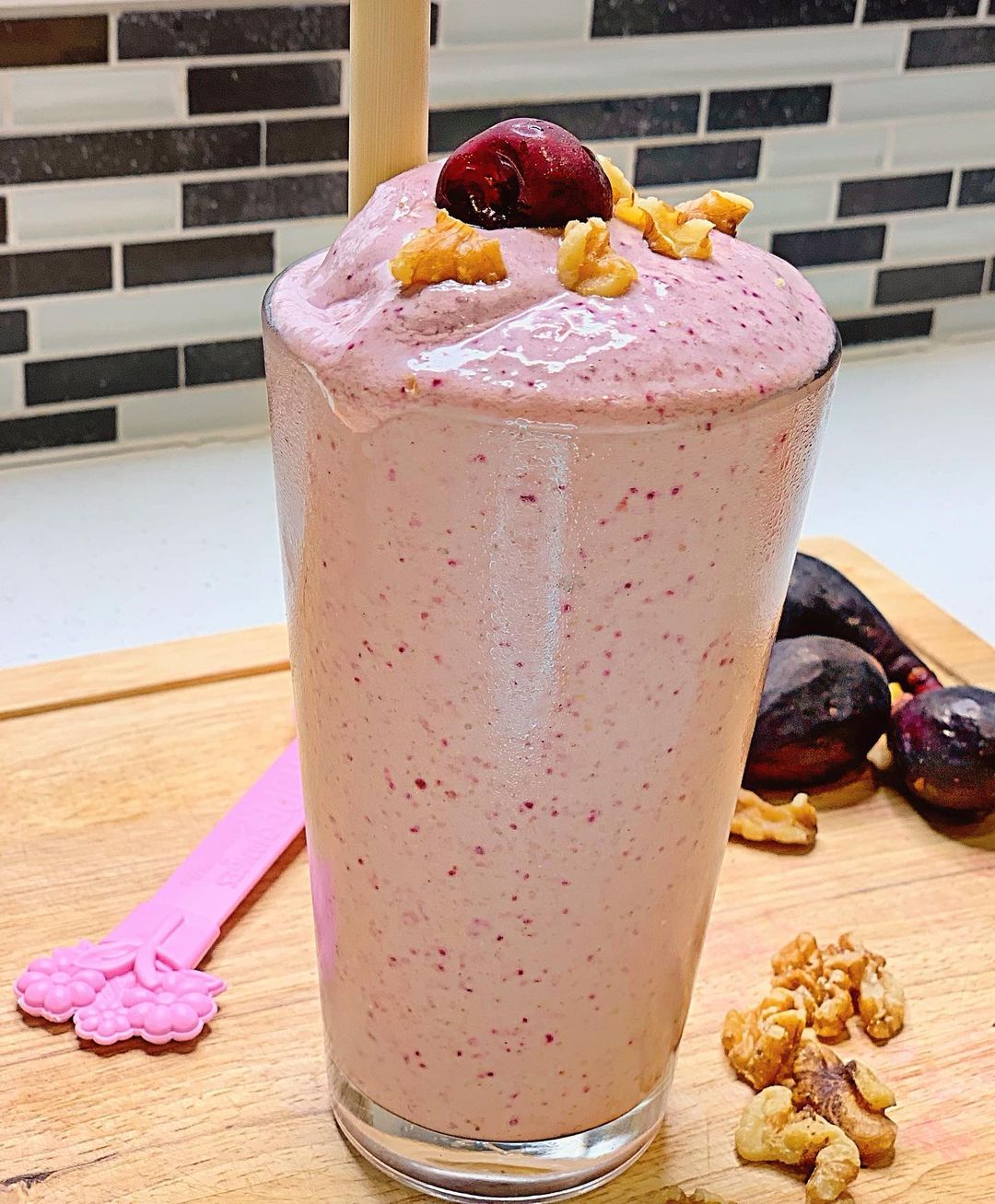 Fig Cherry Smoothie with Oat Milk