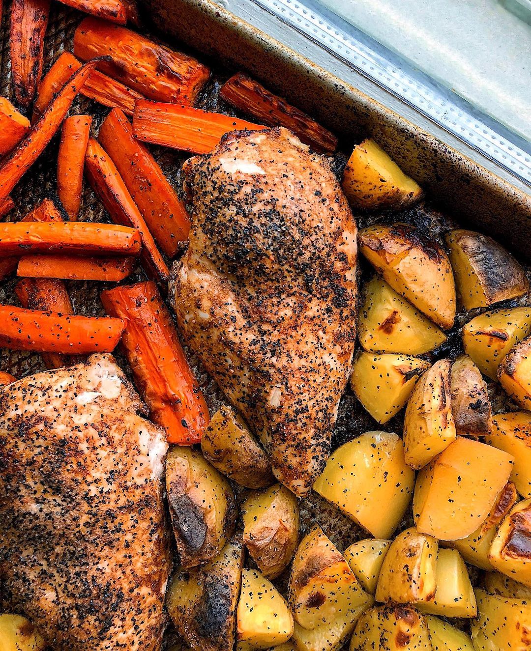 Baked Chicken with Carrots and Potatoes Sheet Pan