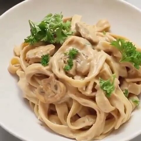 Creamy Vegan Pasta Alfredo