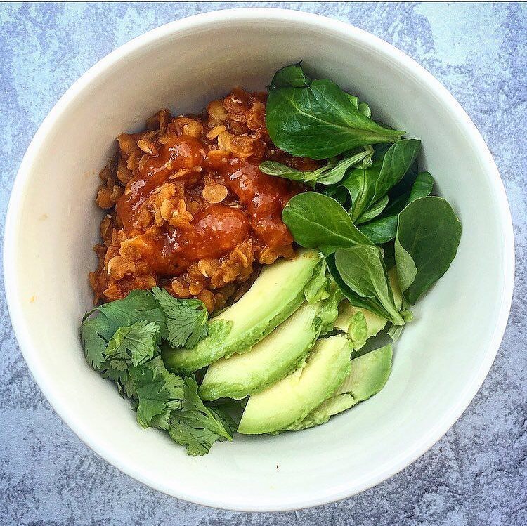 Spicy Chipotle Lentil Bowl with Avocado Garnish