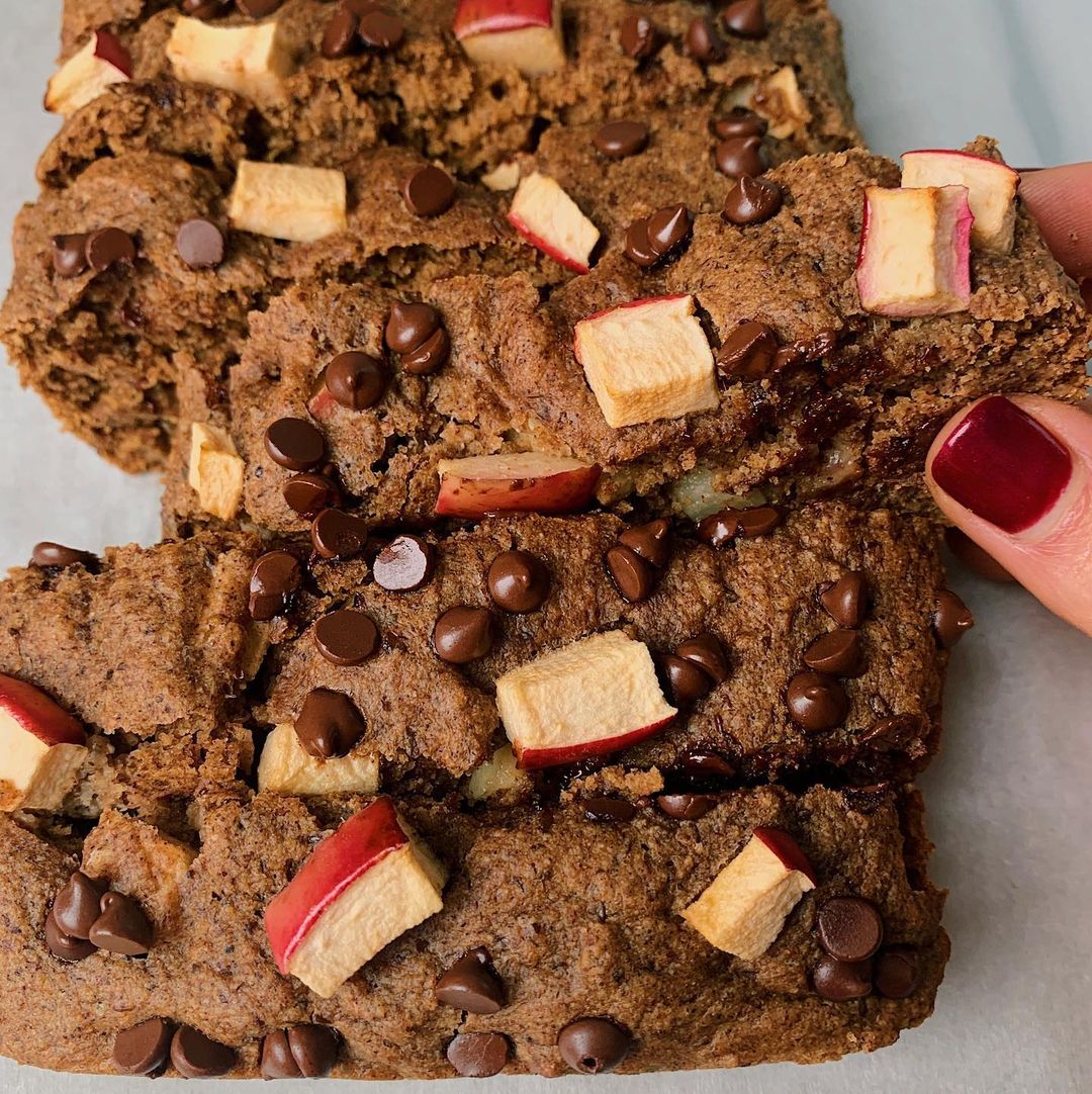 Vegan Apple Cinnamon Loaf