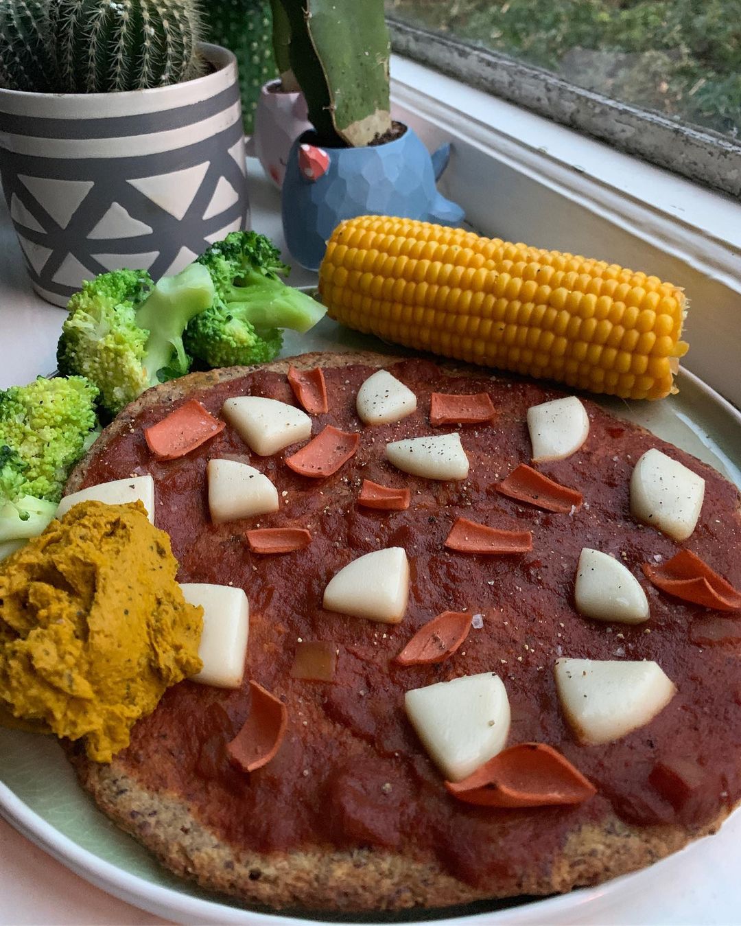 Healthy Cauliflower Crust Pizza