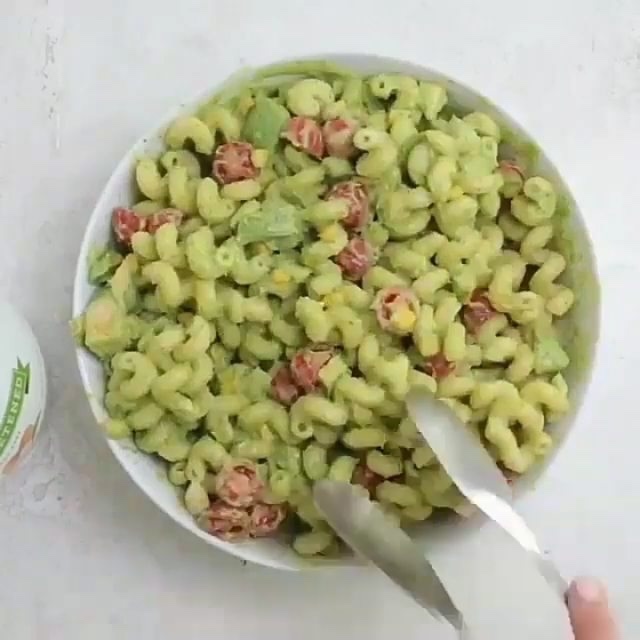 Vegan Avocado Pasta Salad