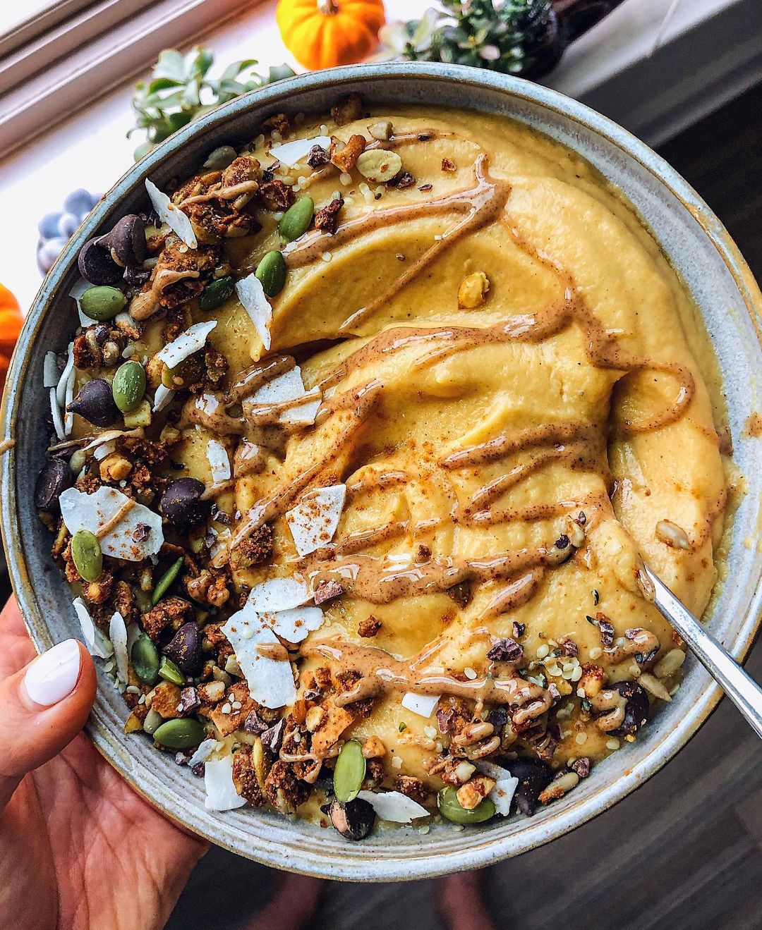 Pumpkin Spice Smoothie Bowl