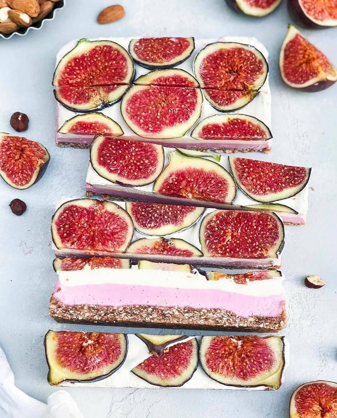 Creamy Raw Cheesecake with Lemon-Raspberry Flavor