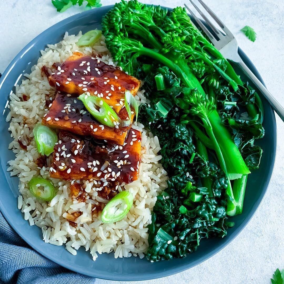 Chilli Tofu with Rice and Greens