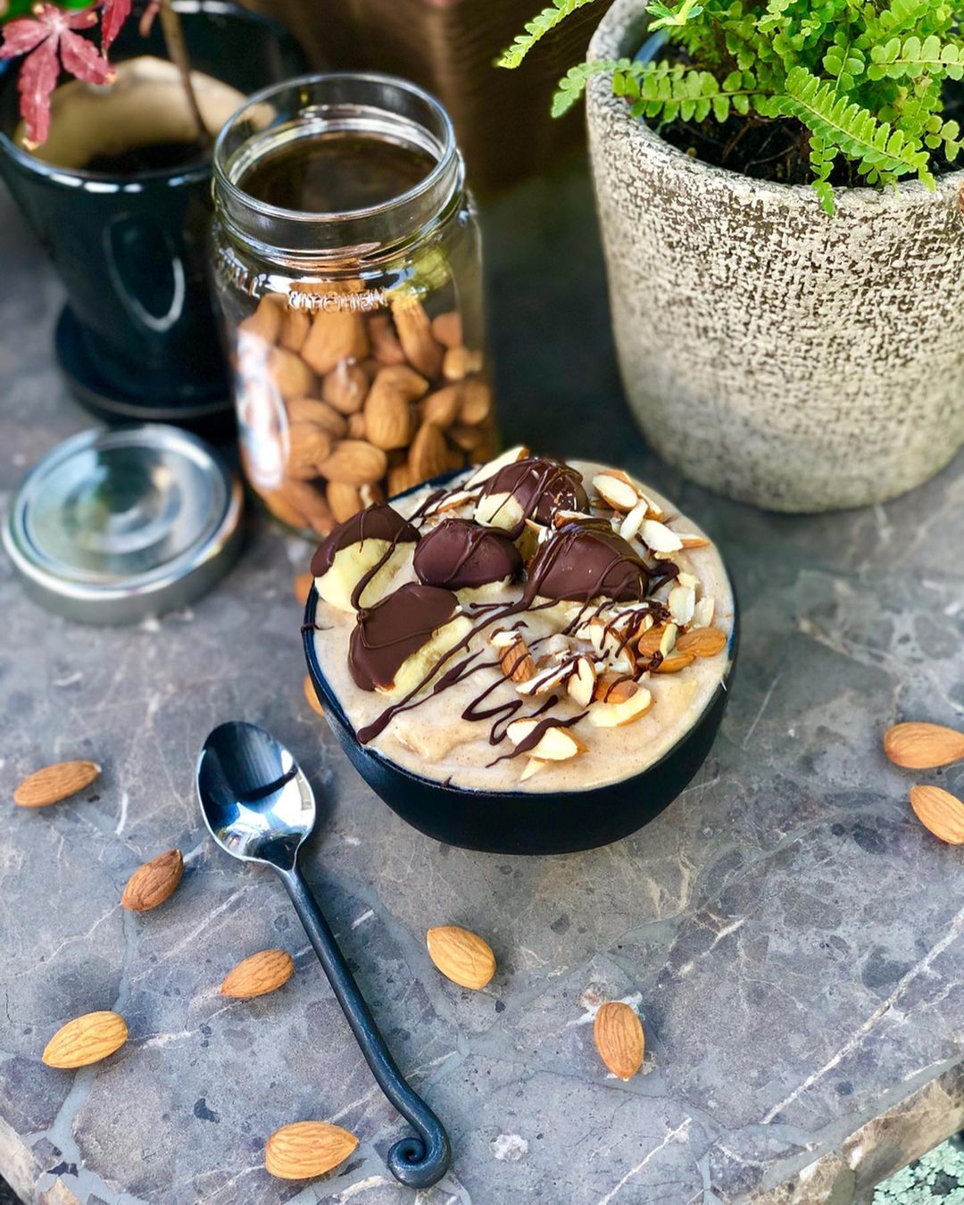 Banana Peanut Butter Smoothie Bowl
