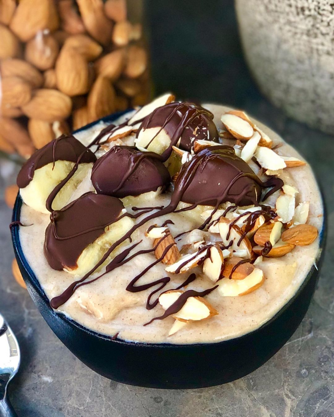 Banana Peanut Butter Smoothie Bowl