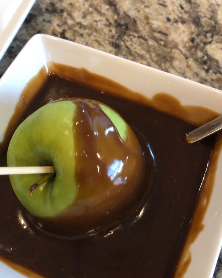 Homemade Vegan Caramel Apples with Coconut Cream