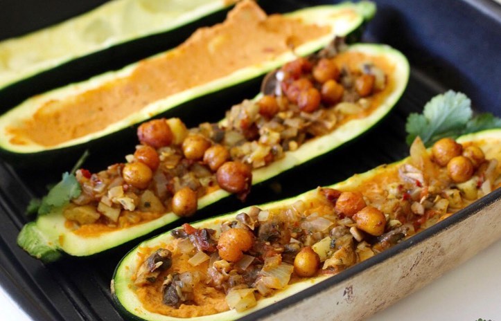 Zucchini Boats with Spicy Tomato Chutney Hummus and Crispy Chickpeas