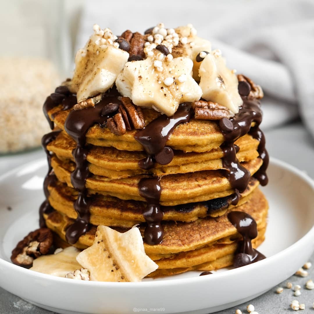 Fluffy Healthy Pumpkin Chocolate Chip Pancakes
