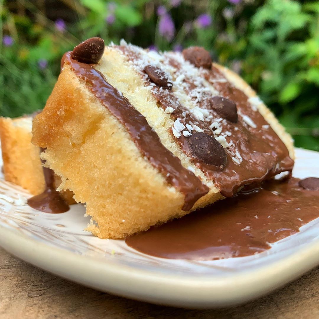 Vanilla Sponge and Hot Chocolate Custard