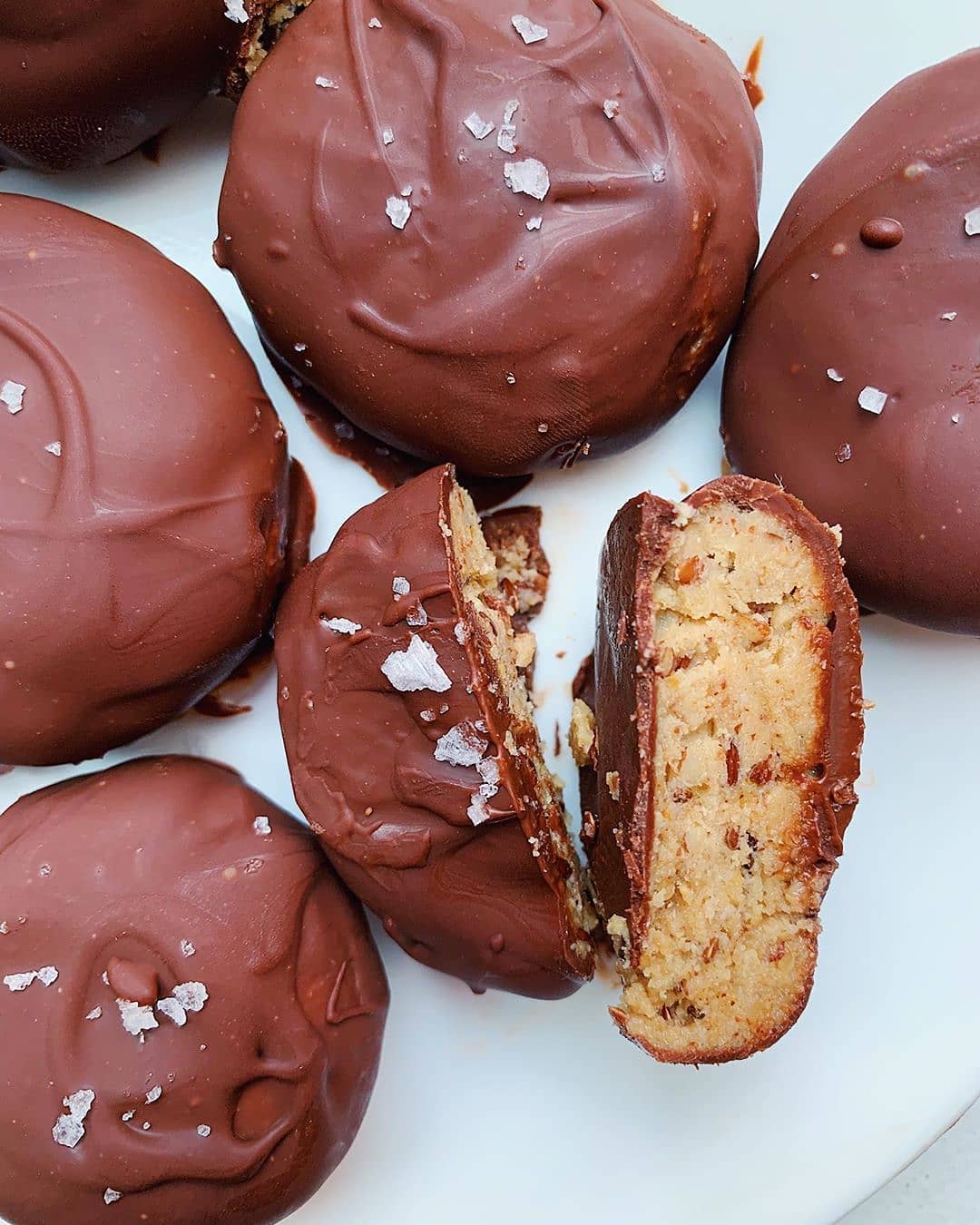 No-Bake Keto Freezer Cookies