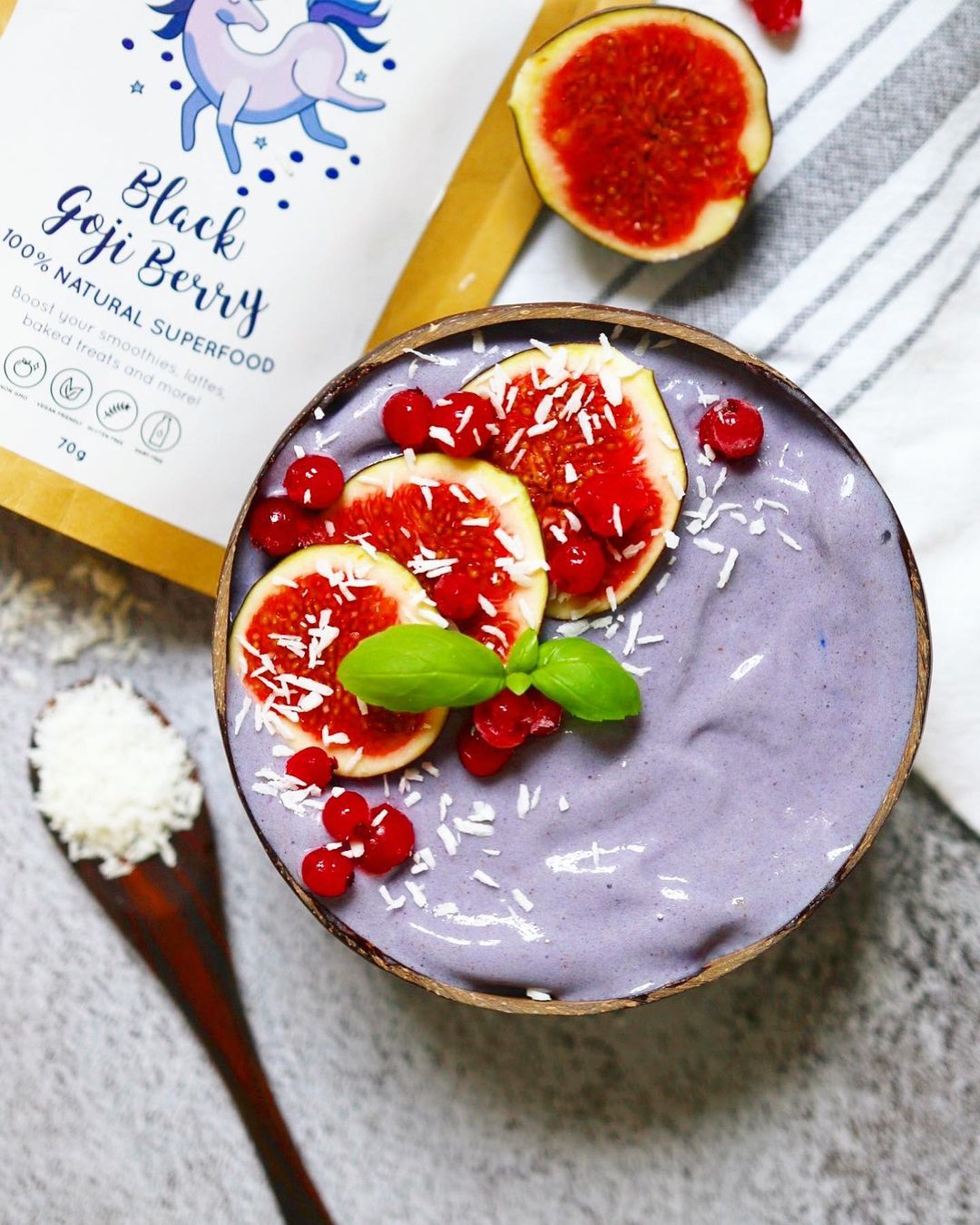 Healthy Banana Nice Cream with Goji Berry