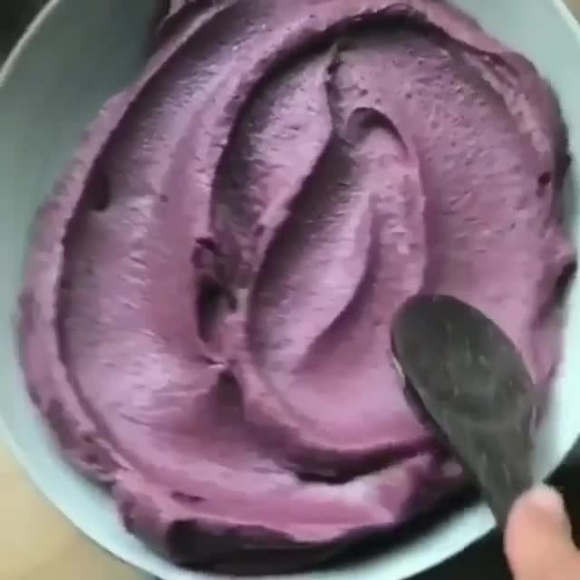 Easy Vegan Blueberry Nice Cream