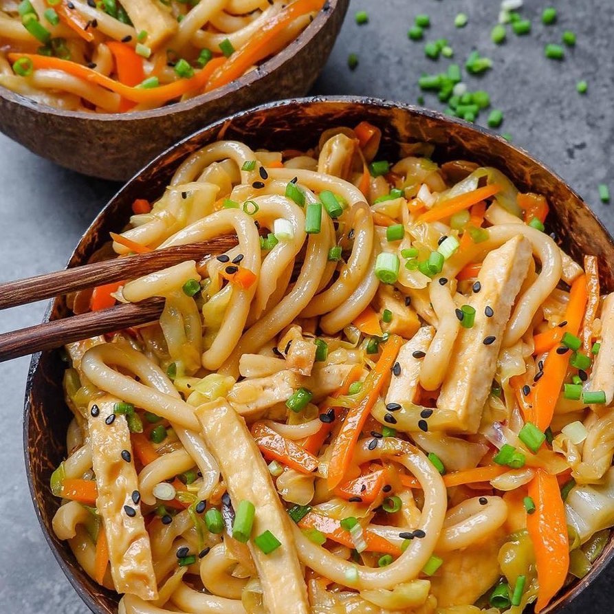 Sweet and Spicy Udon Noodle Stir-Fry